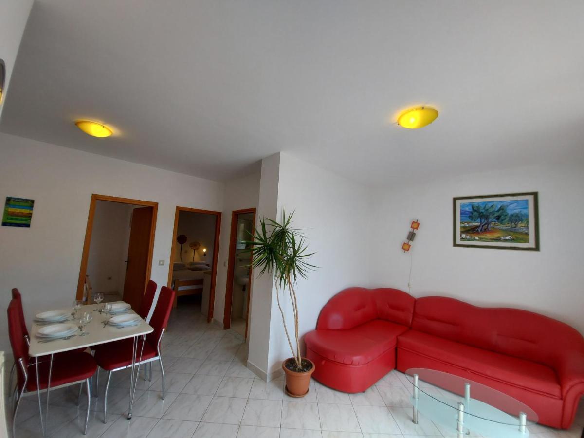 Appartement Sea & Honey à Krk Town Extérieur photo