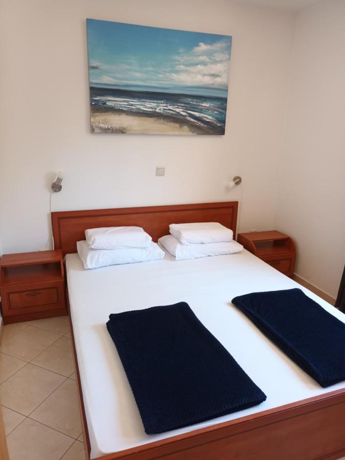 Appartement Sea & Honey à Krk Town Extérieur photo