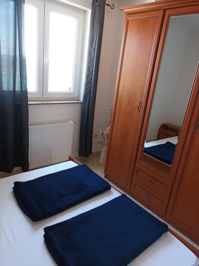 Appartement Sea & Honey à Krk Town Extérieur photo