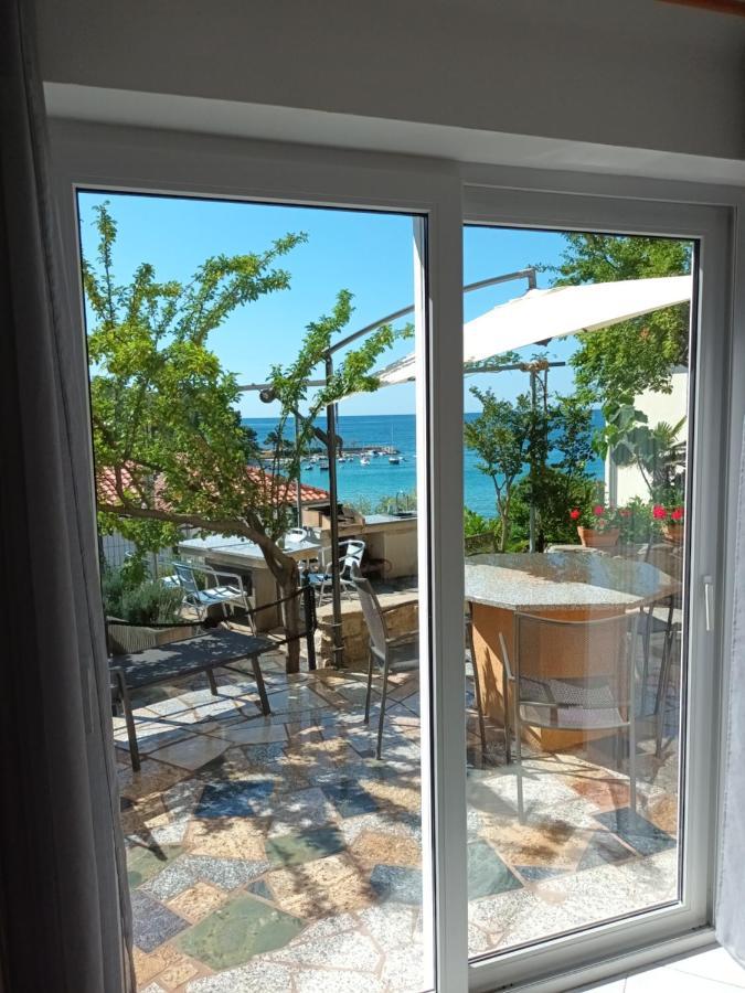 Appartement Sea & Honey à Krk Town Extérieur photo