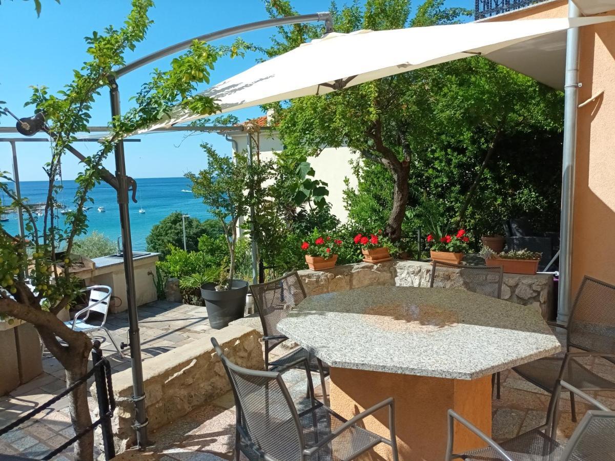 Appartement Sea & Honey à Krk Town Extérieur photo